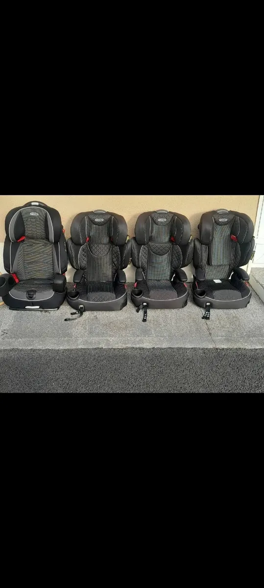 Car seats - Image 1