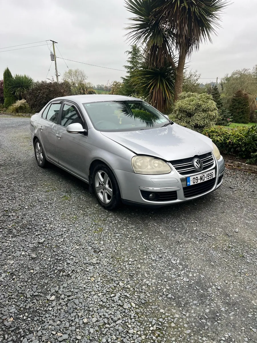 Volkswagen Jetta - Image 2