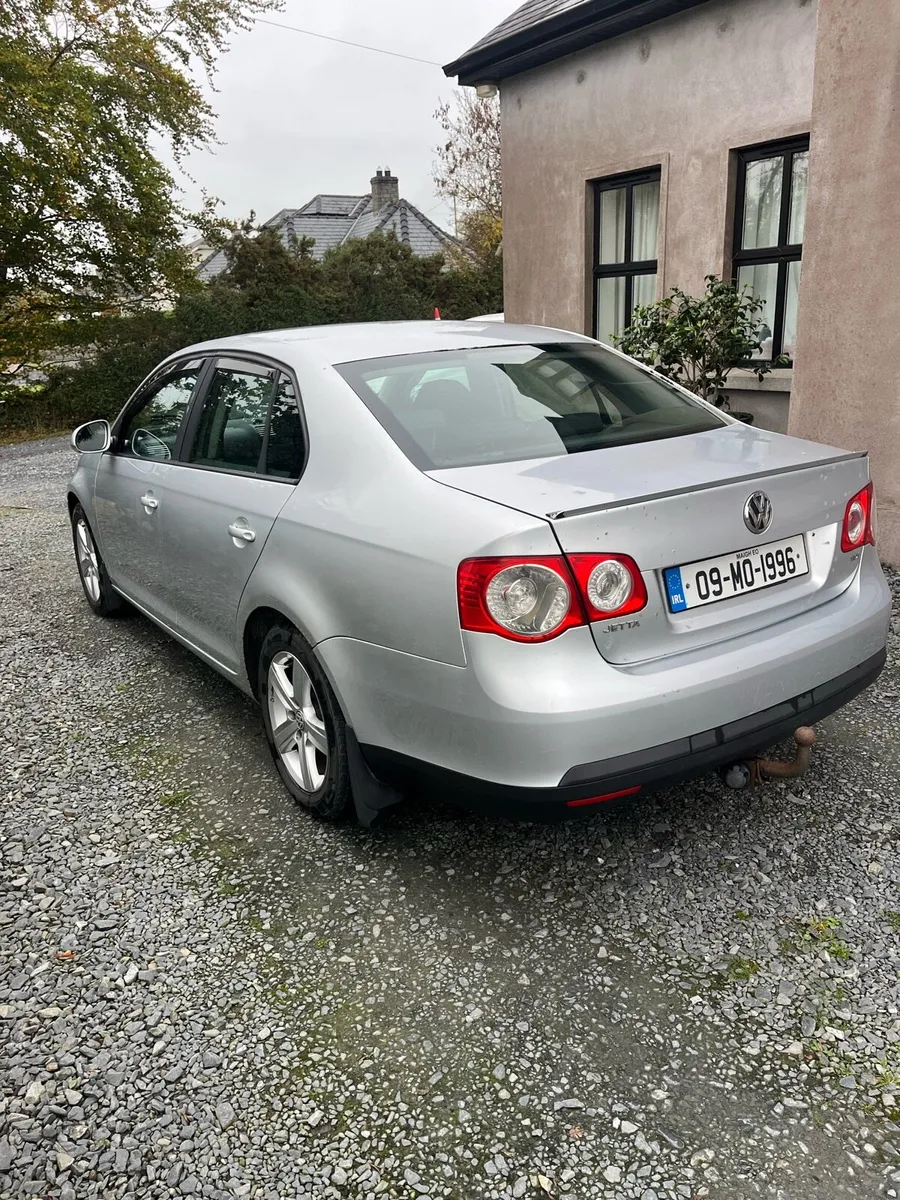 Volkswagen Jetta - Image 3