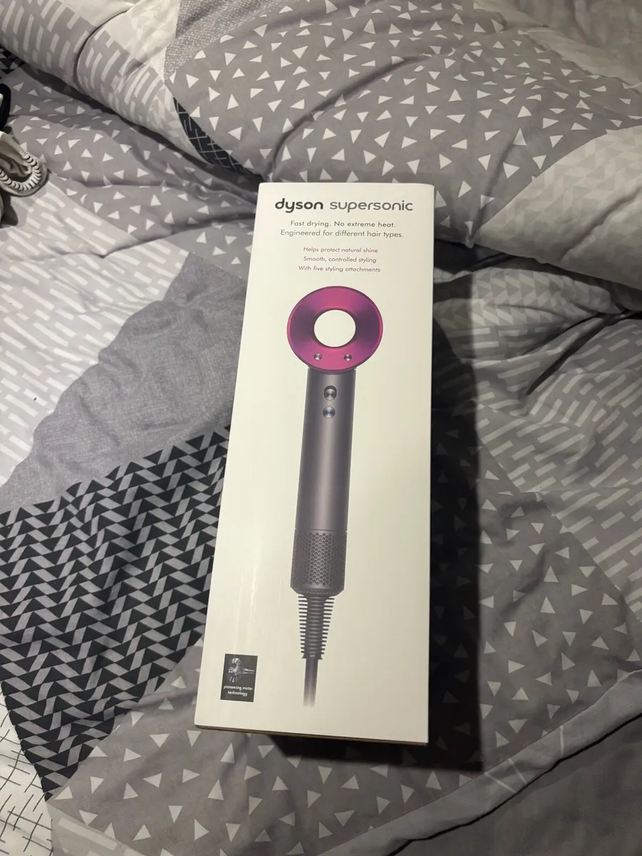 Dyson supersonic hairdryer - Image 1