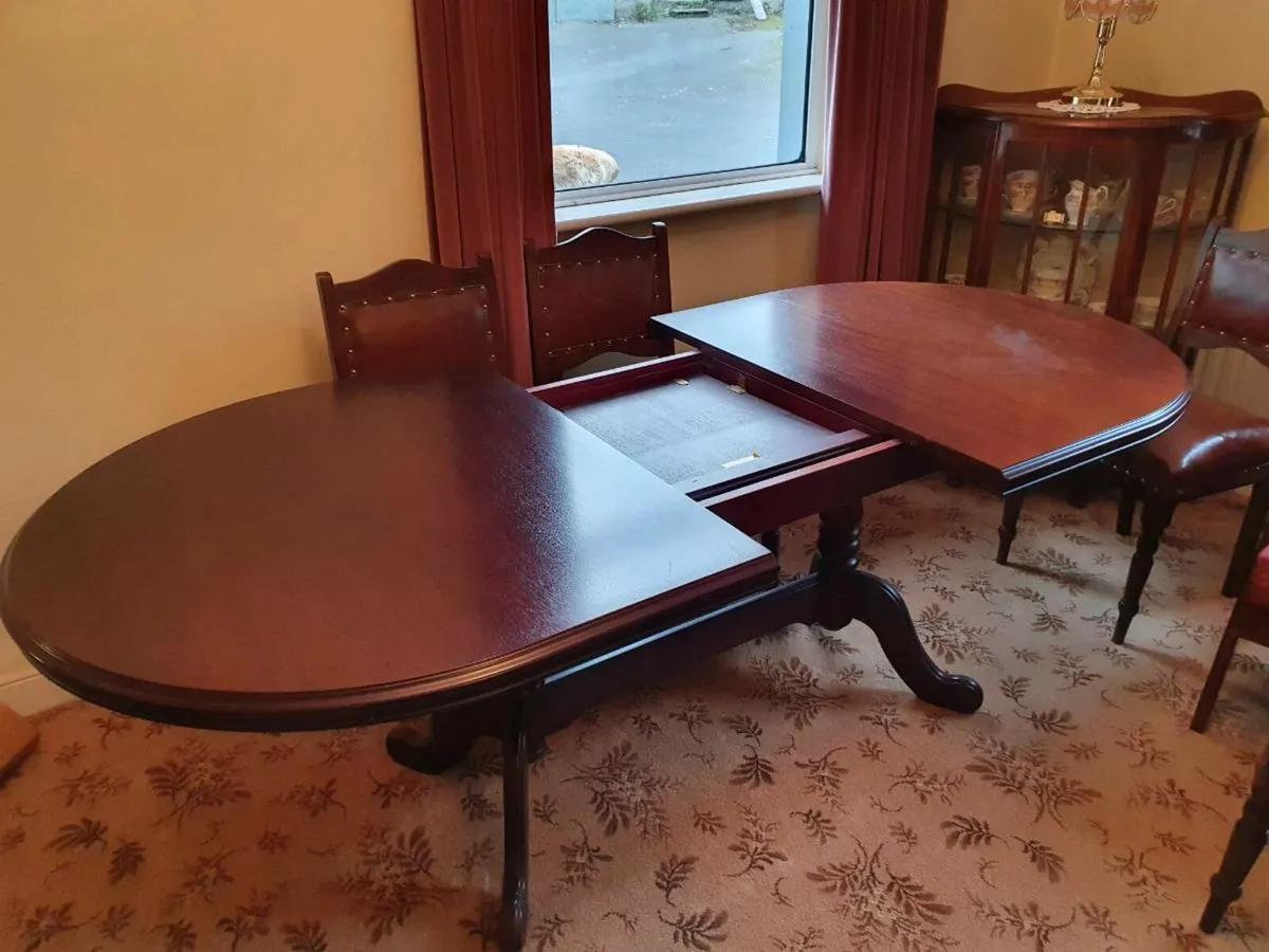 Dining Table & Chairs - Image 3