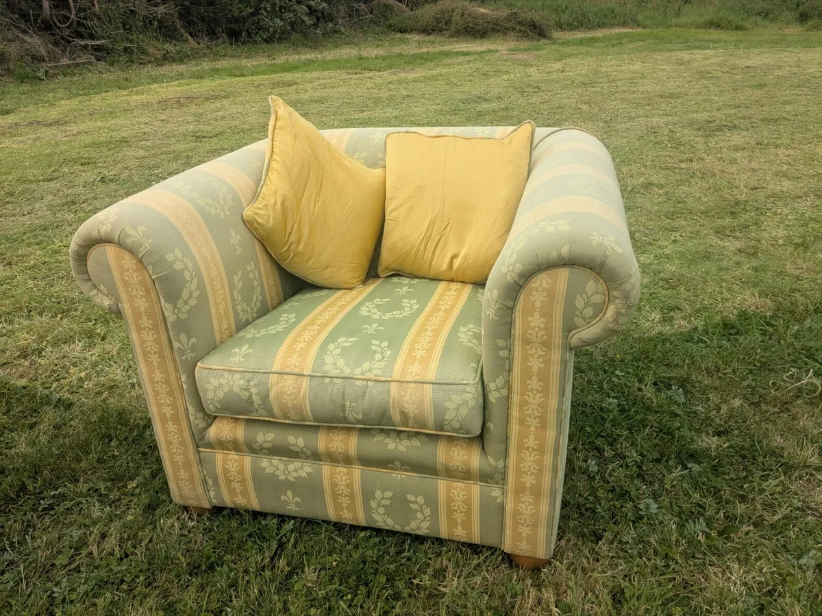 Sofa Set FREE - Image 3