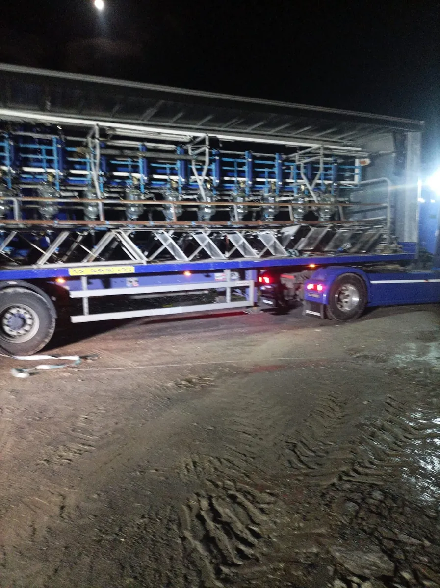 13 unit DeLavel milking parlour - Image 4