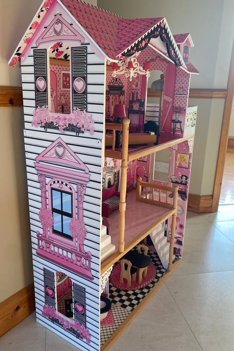 Barbie Doll house - Image 4