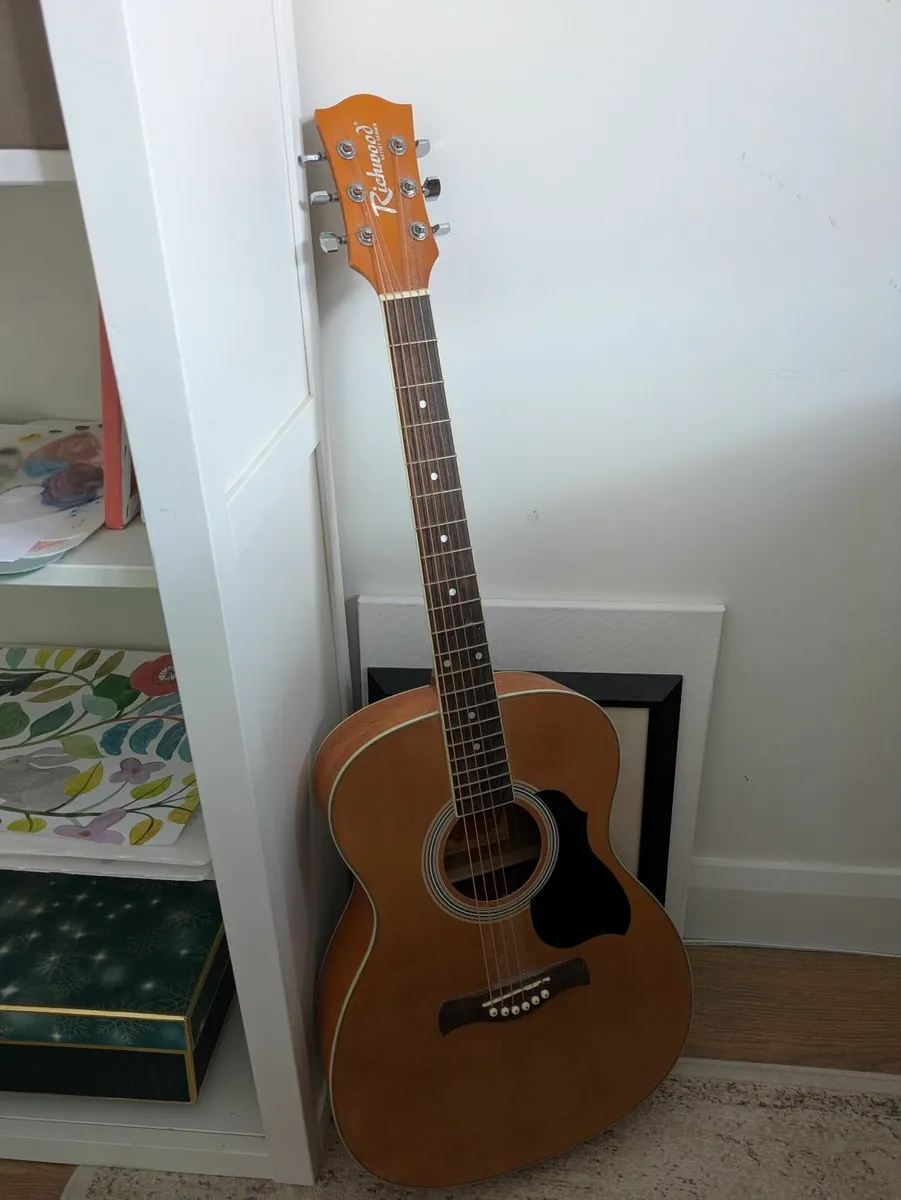 Acoustic Guitar
