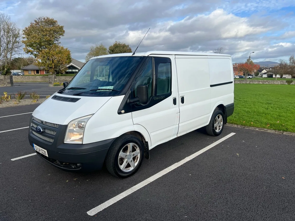 Ford Transit - Image 3