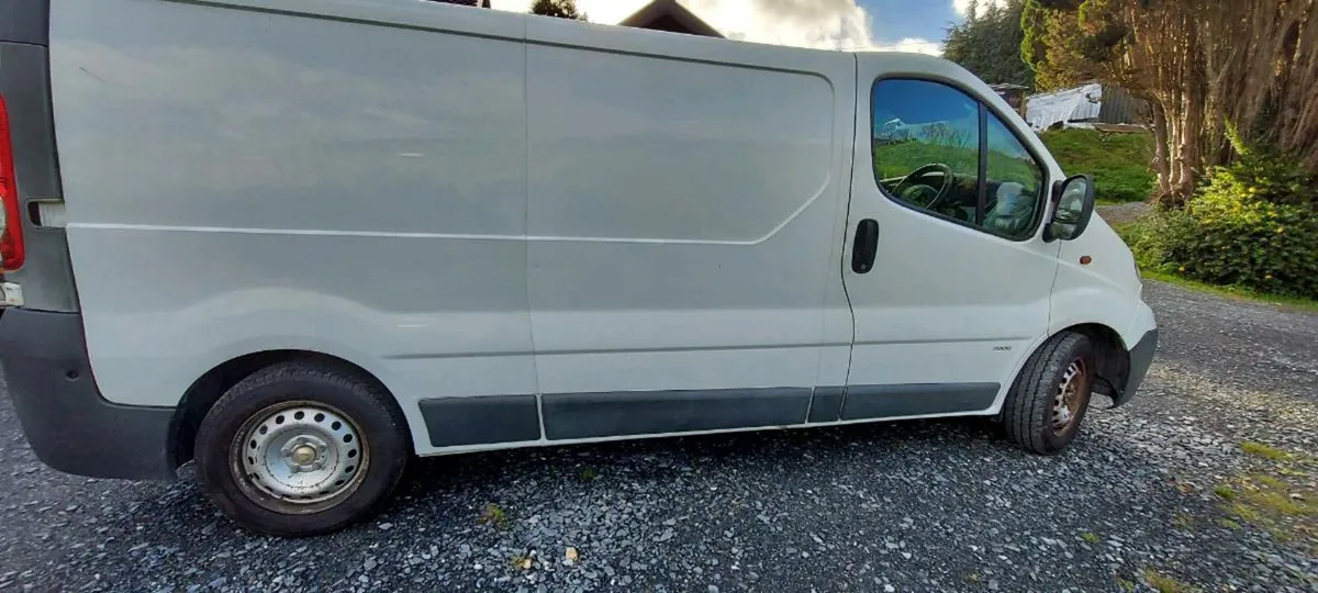 Opel vivaro 2.0 diesel 2008 - Image 3