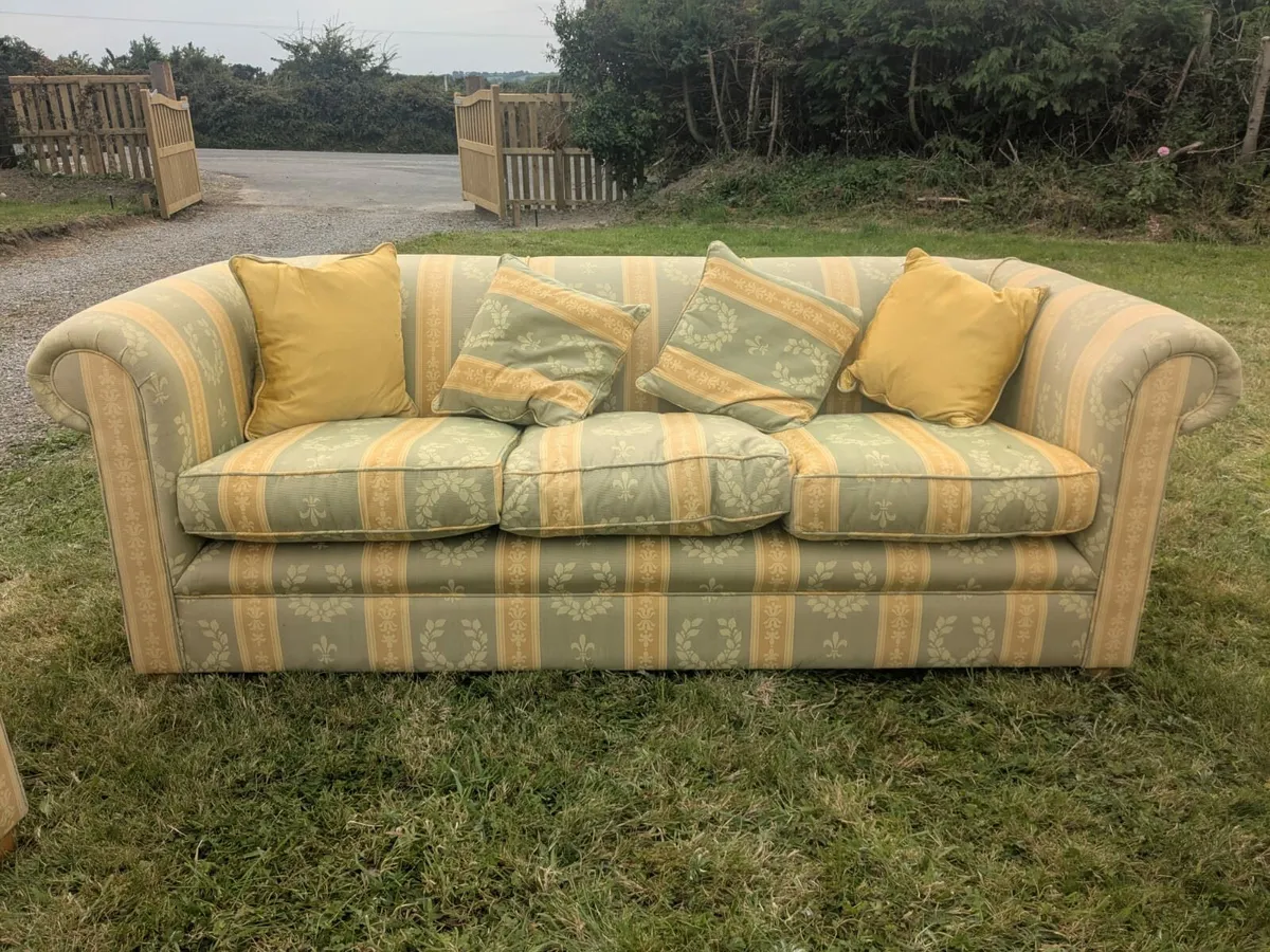 Sofa Set FREE - Image 4