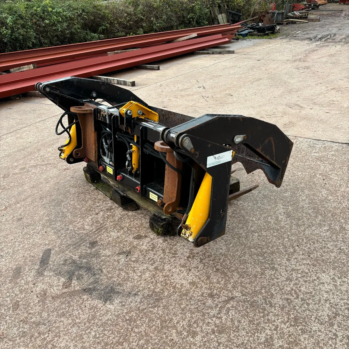 Bale Splitter with wrap catch - Image 3