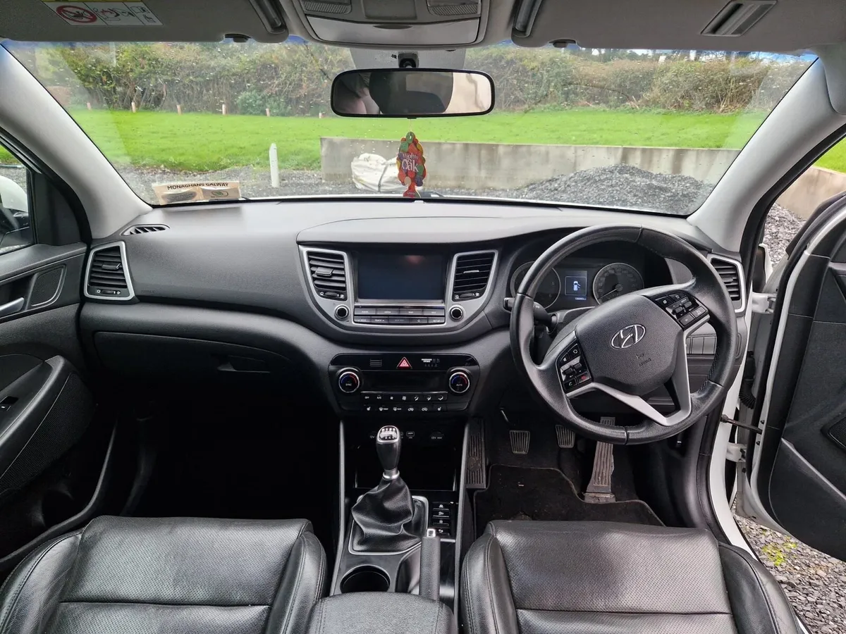 Hyundai Tucson Executive - Image 3