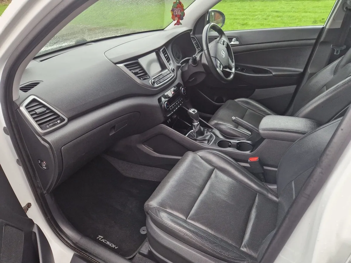 Hyundai Tucson Executive - Image 4