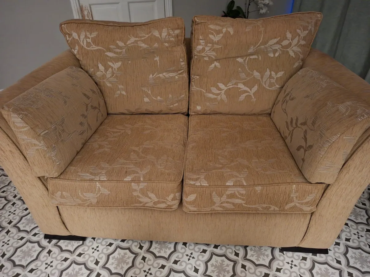 3 +2+1  seater sofa and armchair Good condition. - Image 3