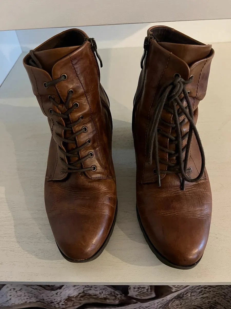 Genuine Brown  Leather Boots by Caprice Size 6 - Image 1