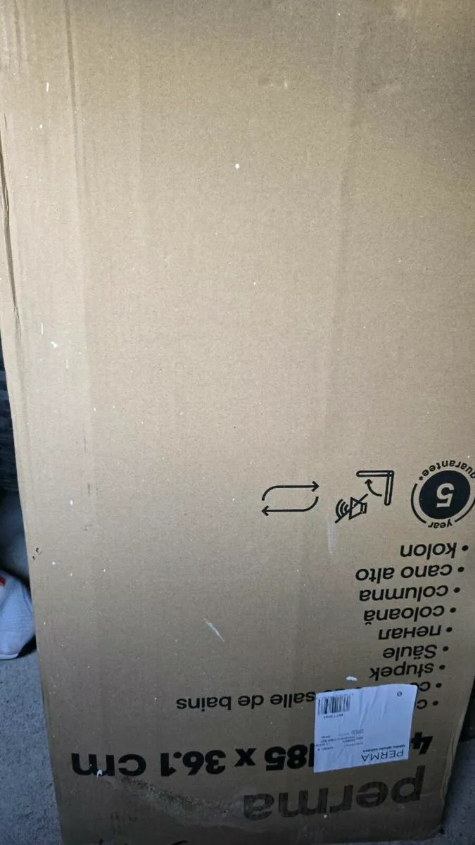 Bathroom unit - Image 3