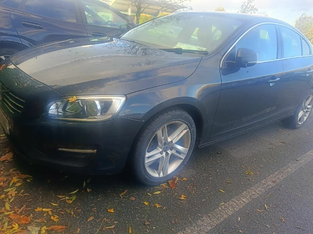 Volvo S60 2015 - Image 2