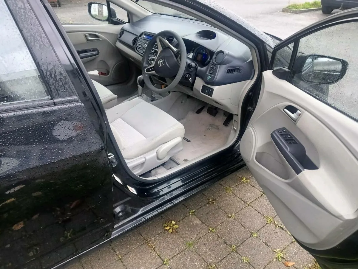 Honda Insight AUTO LOW MILLAGE - Image 2