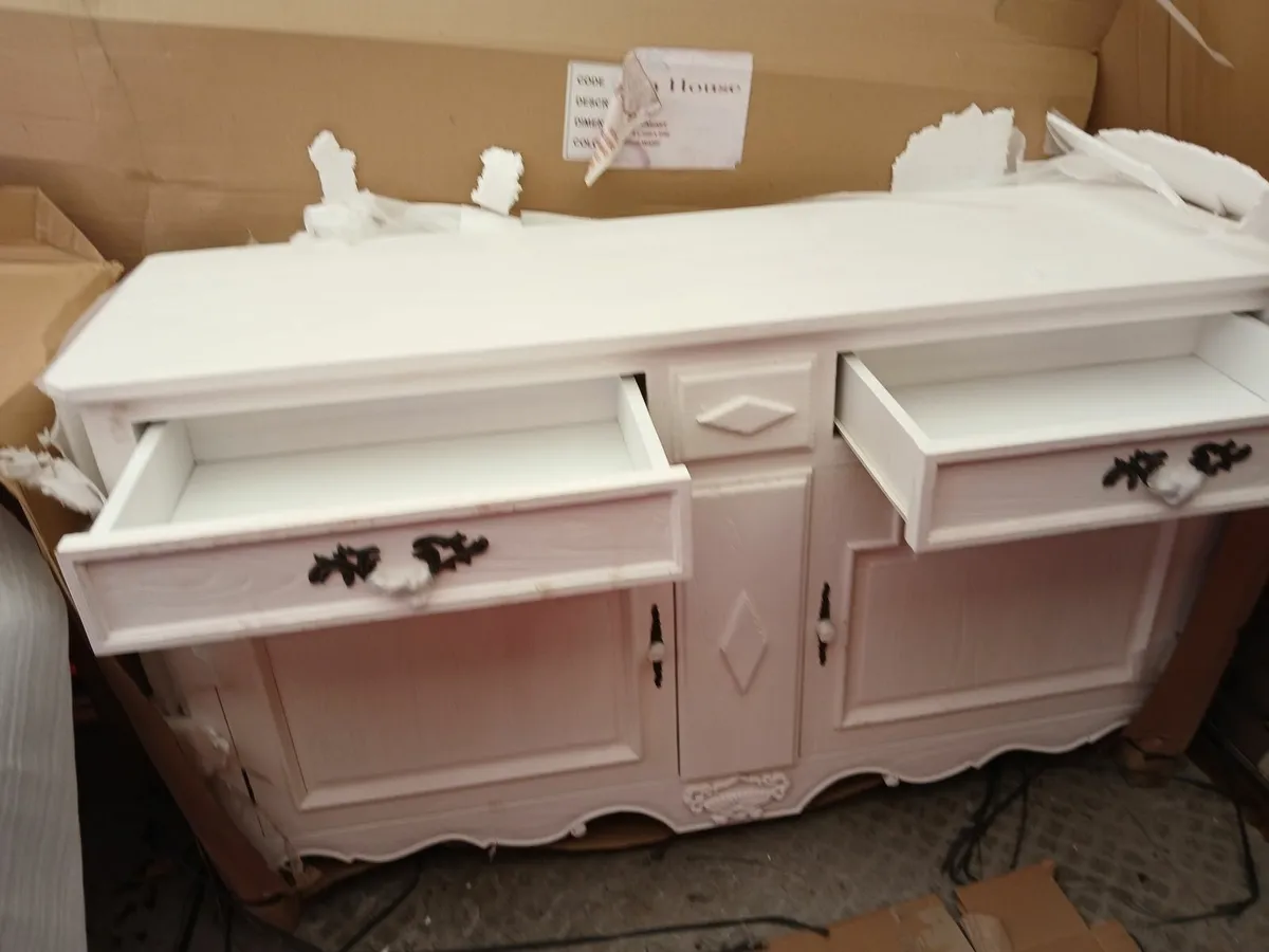 Kitchen cabbinet dresser  old style  new.... - Image 4