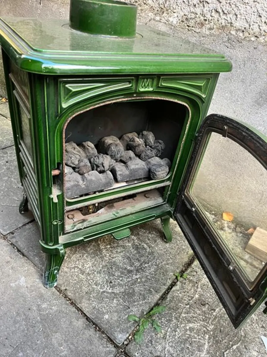 Franco Belge "Belfort" gas-fired cast iron stove - Image 2