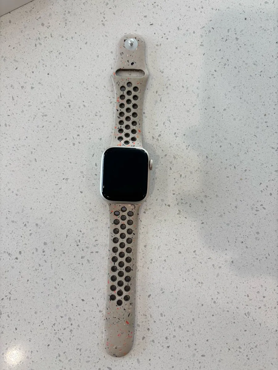 Apply Watch 9 - Image 2