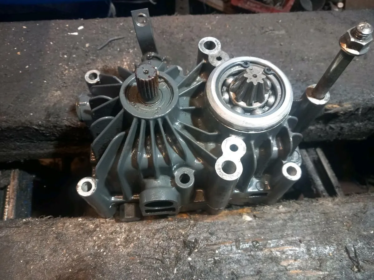 Kubota zero turn pump repairs - Image 1