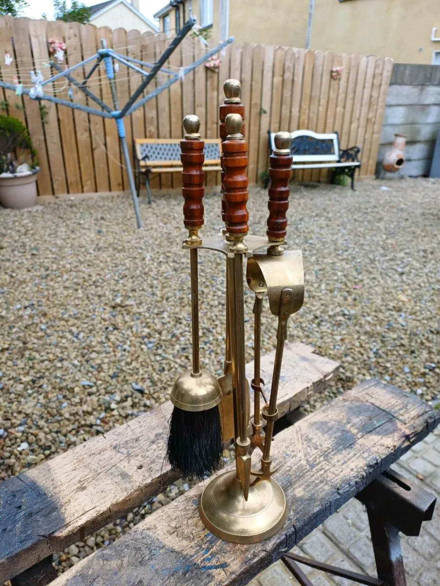 Vintage Brass Companion Set - Image 3