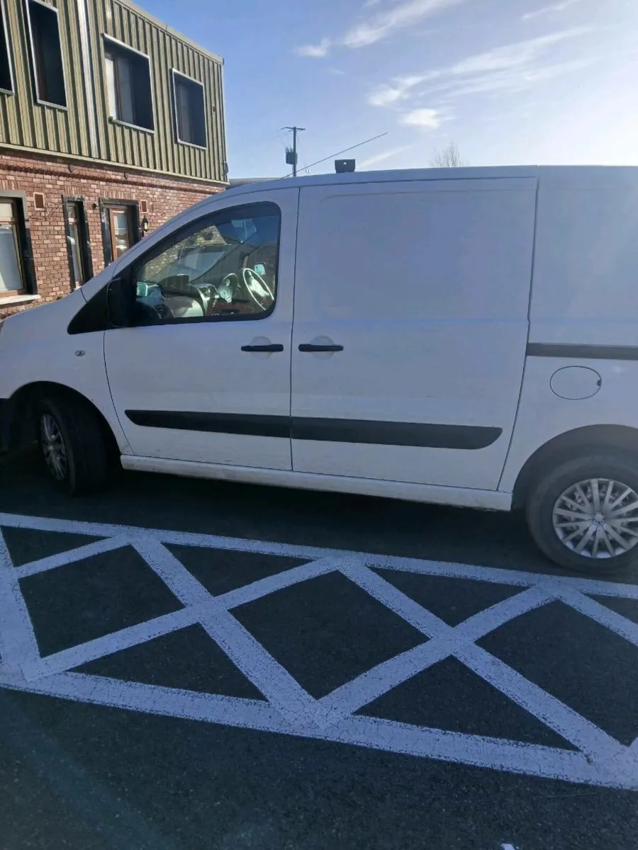 Van for sale - Image 4