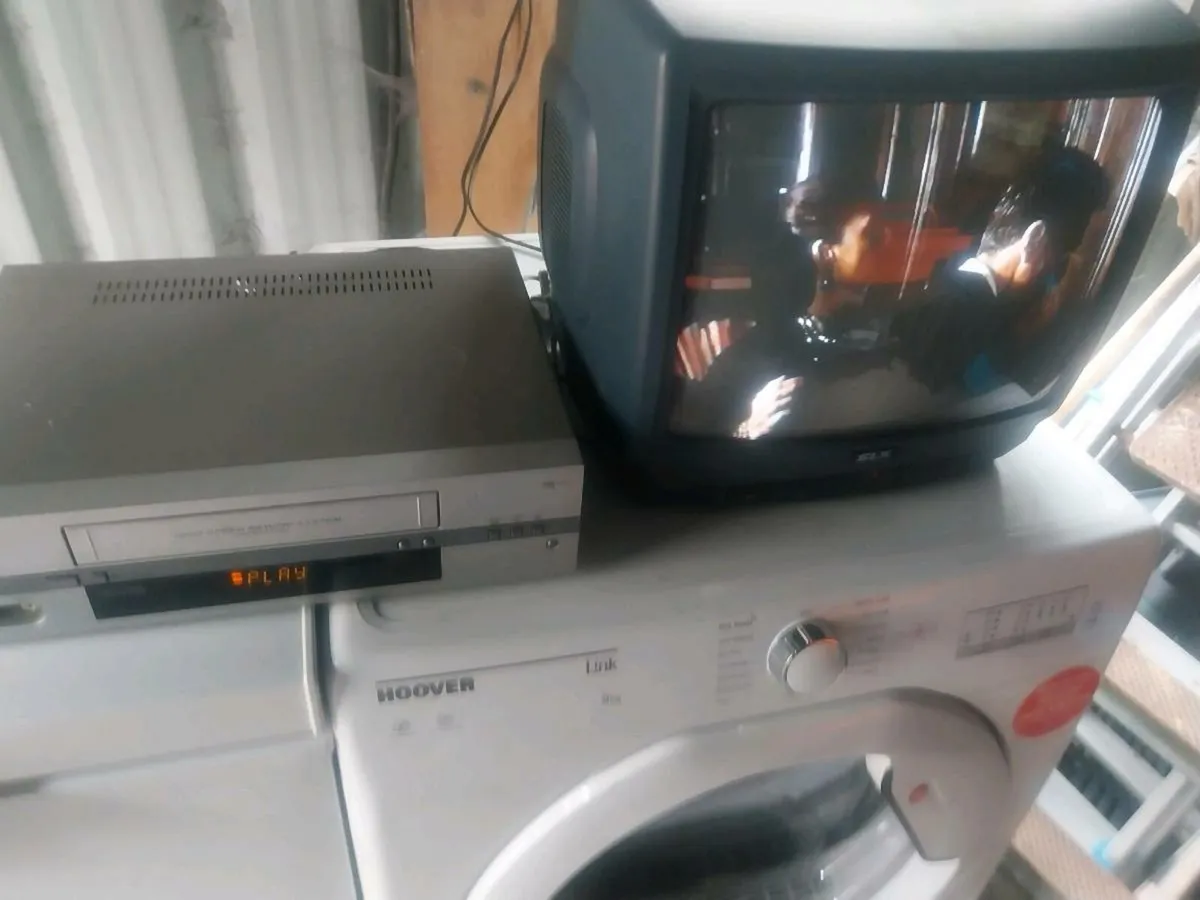 black diamond vhs player - Image 2