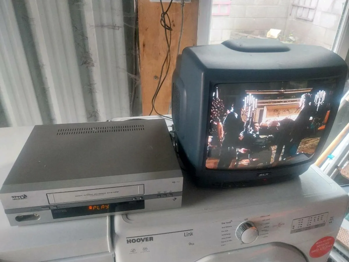 black diamond vhs player - Image 4