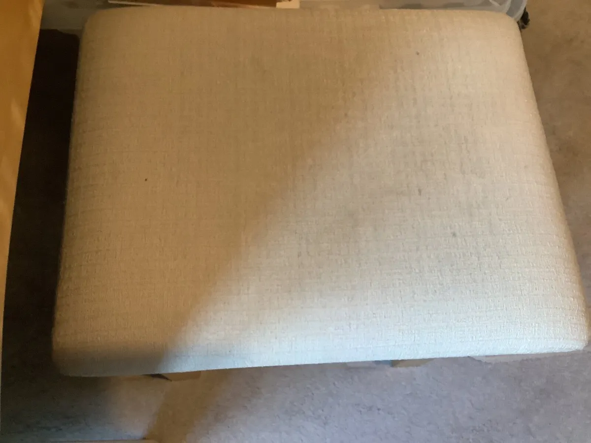 Dressing table and stool - Image 4