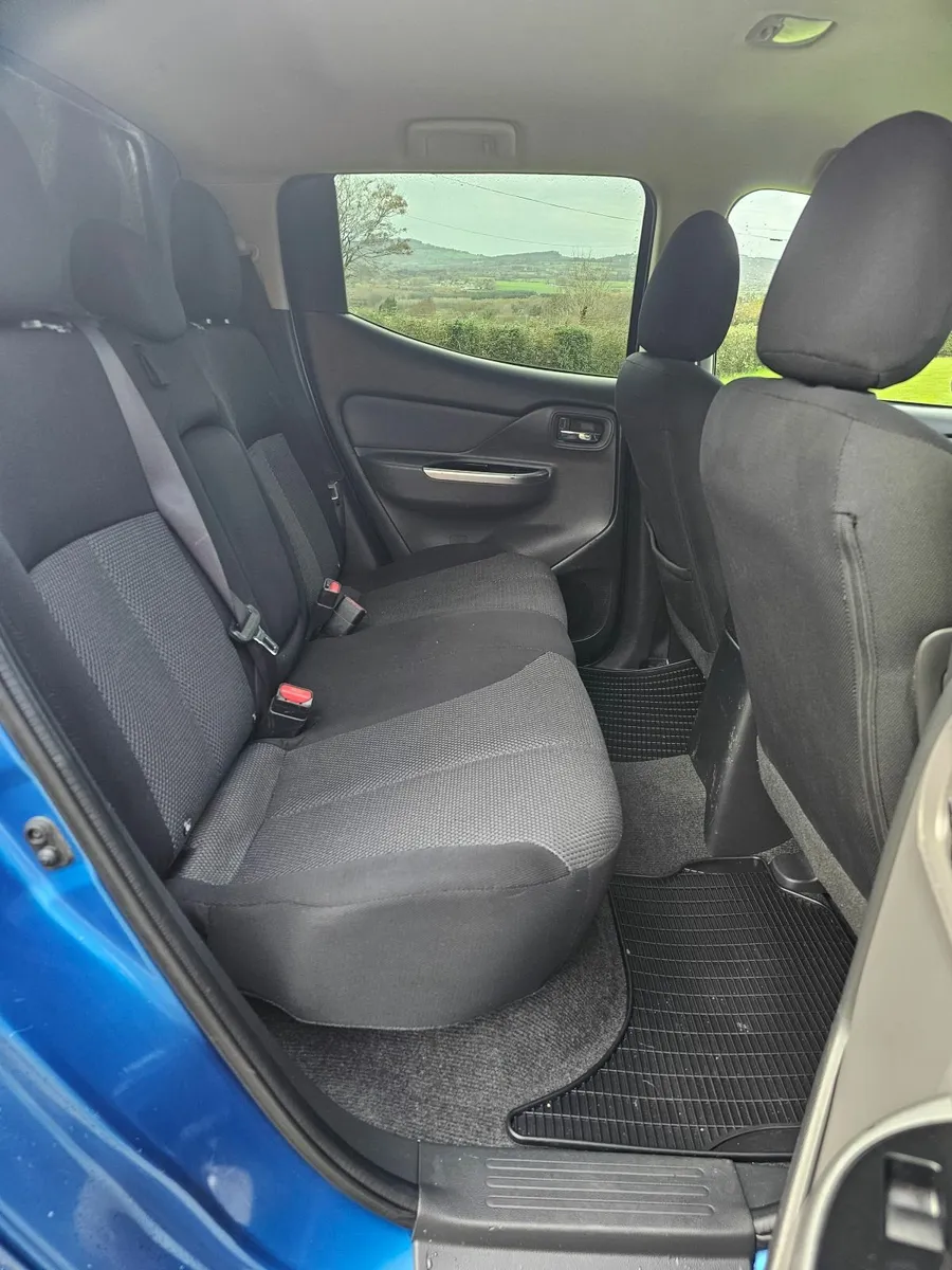 2016 Mitsubishi L200  4x4 - Image 2