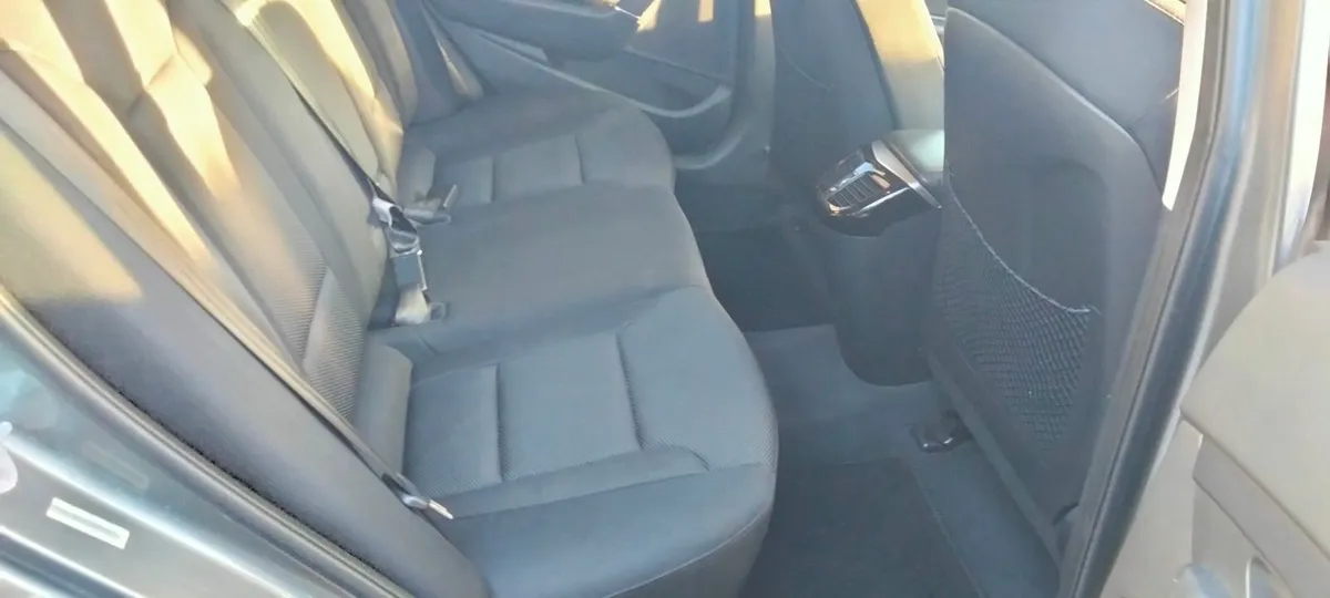 Hyundai i40 2012 - Image 2