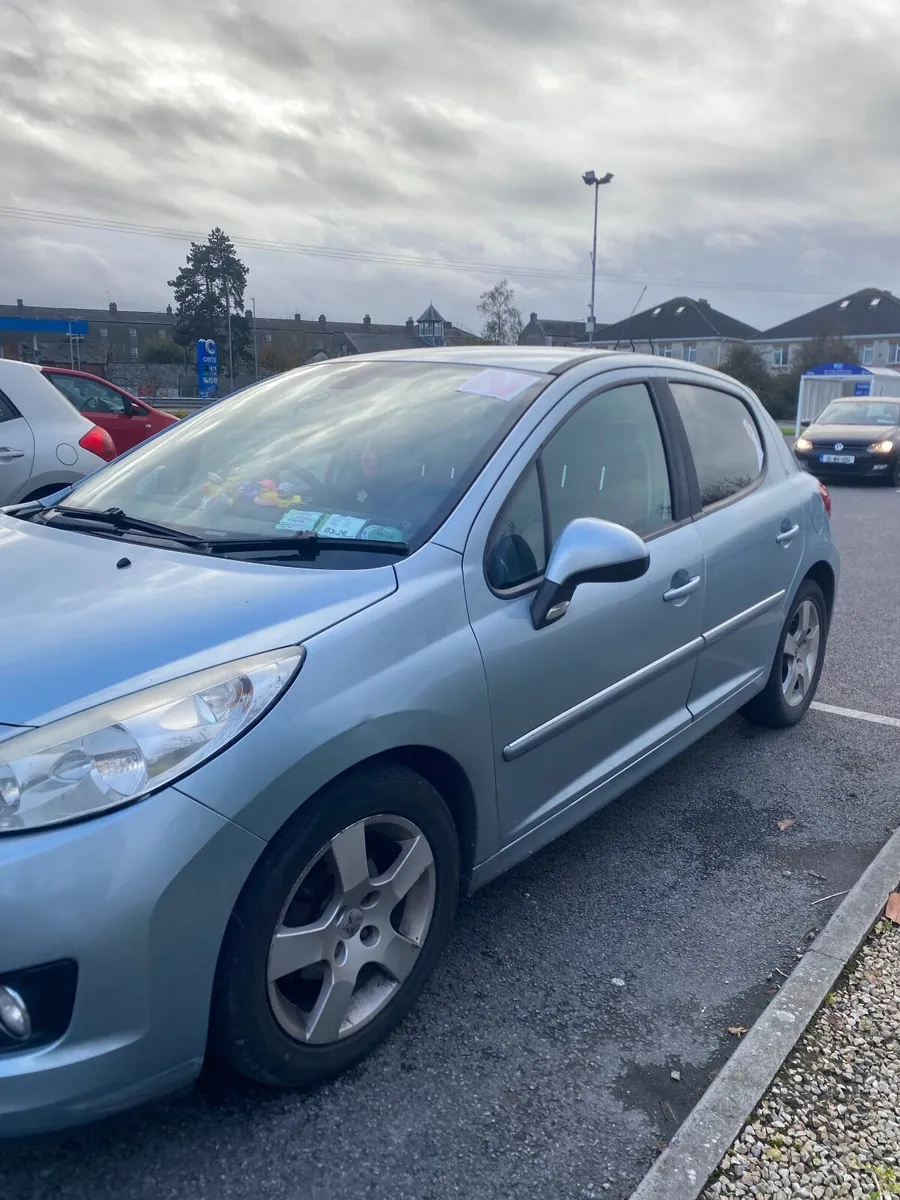 Peugeot 207 2010 - Image 2