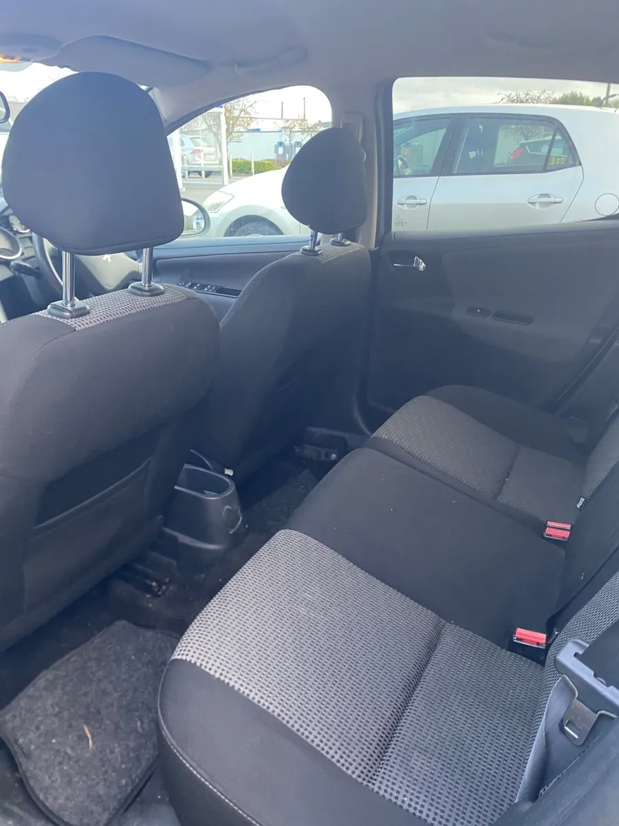 Peugeot 207 2010 - Image 4