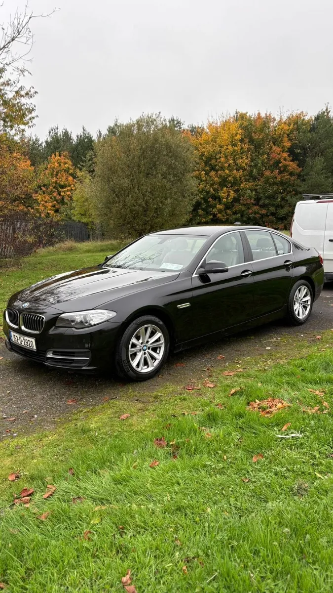 BMW 5-Series 2015 - Image 2