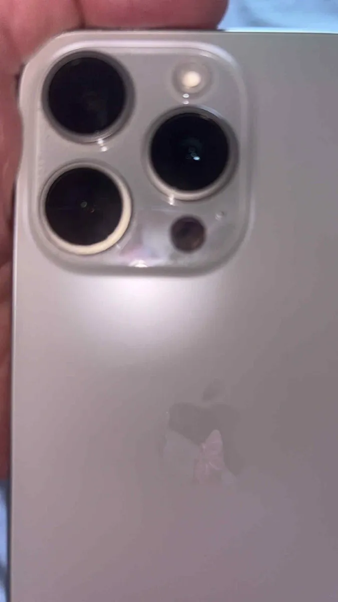 iPhone 15 pro - Image 2