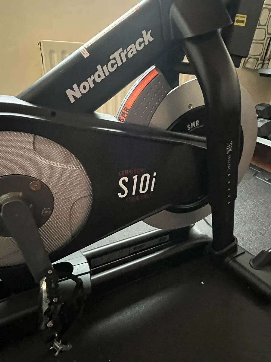 NordicTrack s10i Commercial Studio Bike with Mat - Image 2