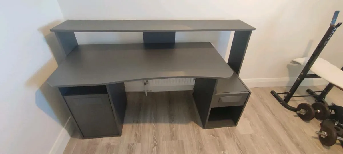 Computer desk - Image 3