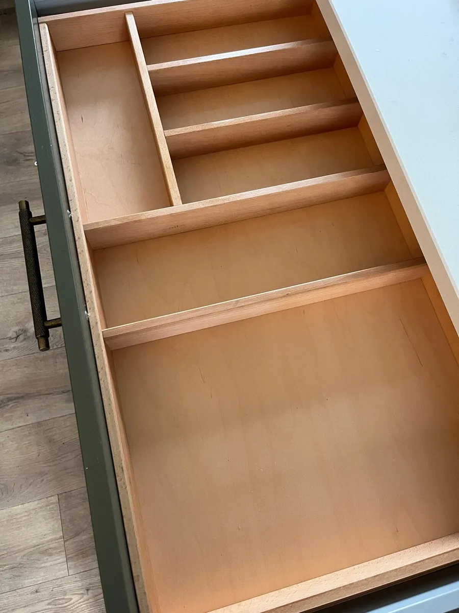 Kitchen island - Image 2