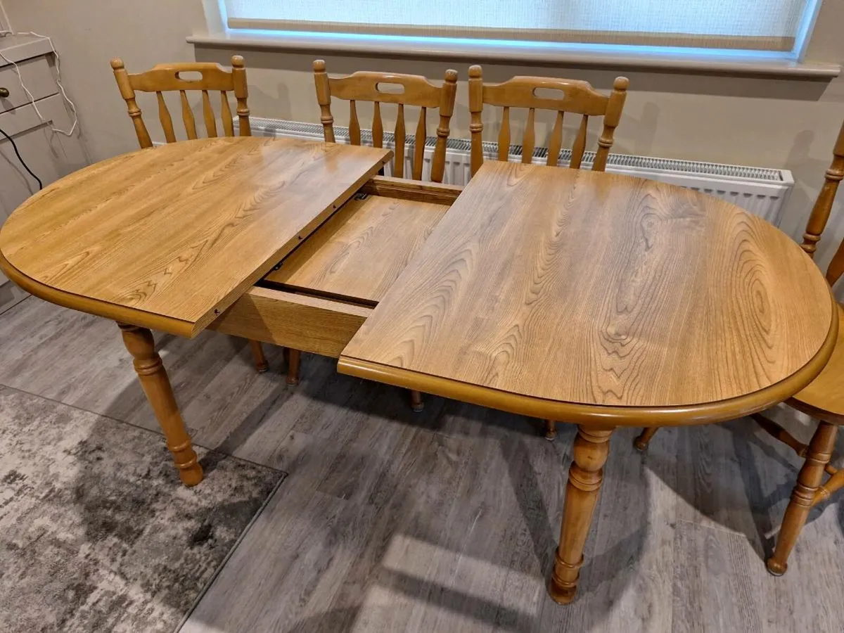 Kitchen table and chairs - Image 3