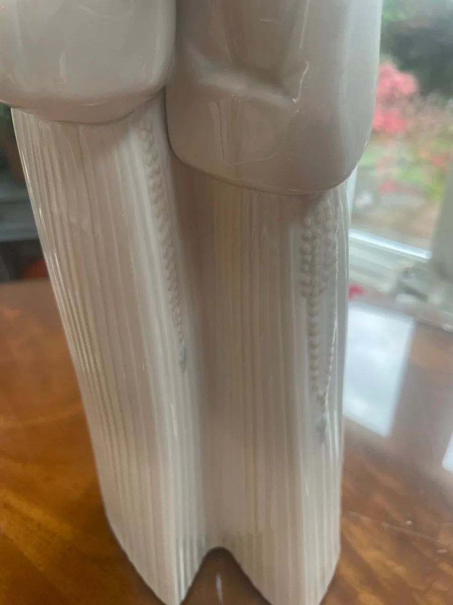 Lladro white nuns vintage porcelain - Image 3