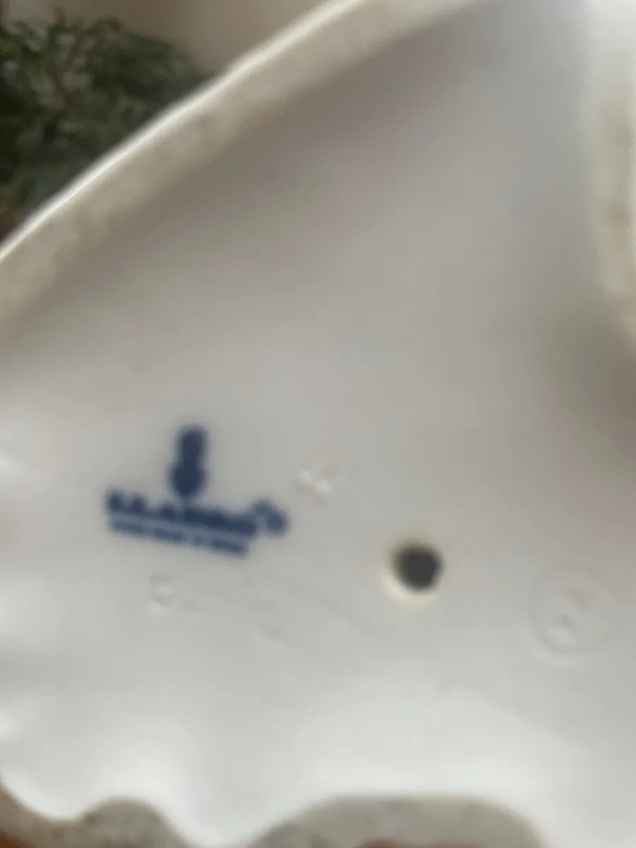 Lladro white nuns vintage porcelain - Image 4