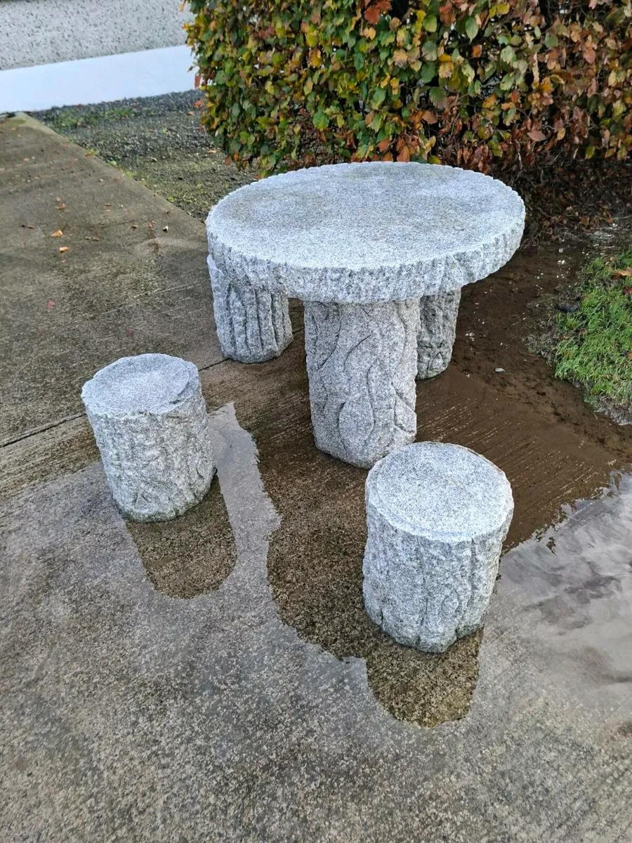 Round Granite Table - Image 3