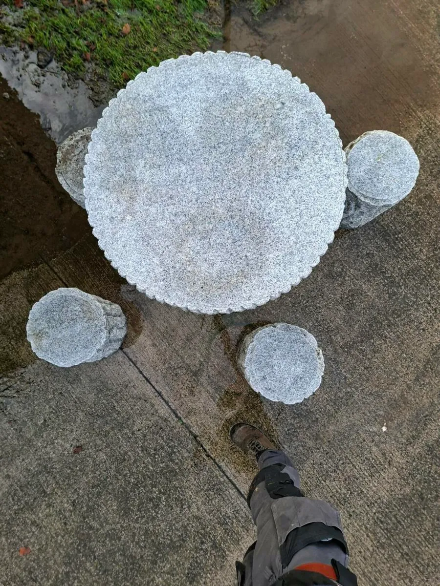 Round Granite Table - Image 4