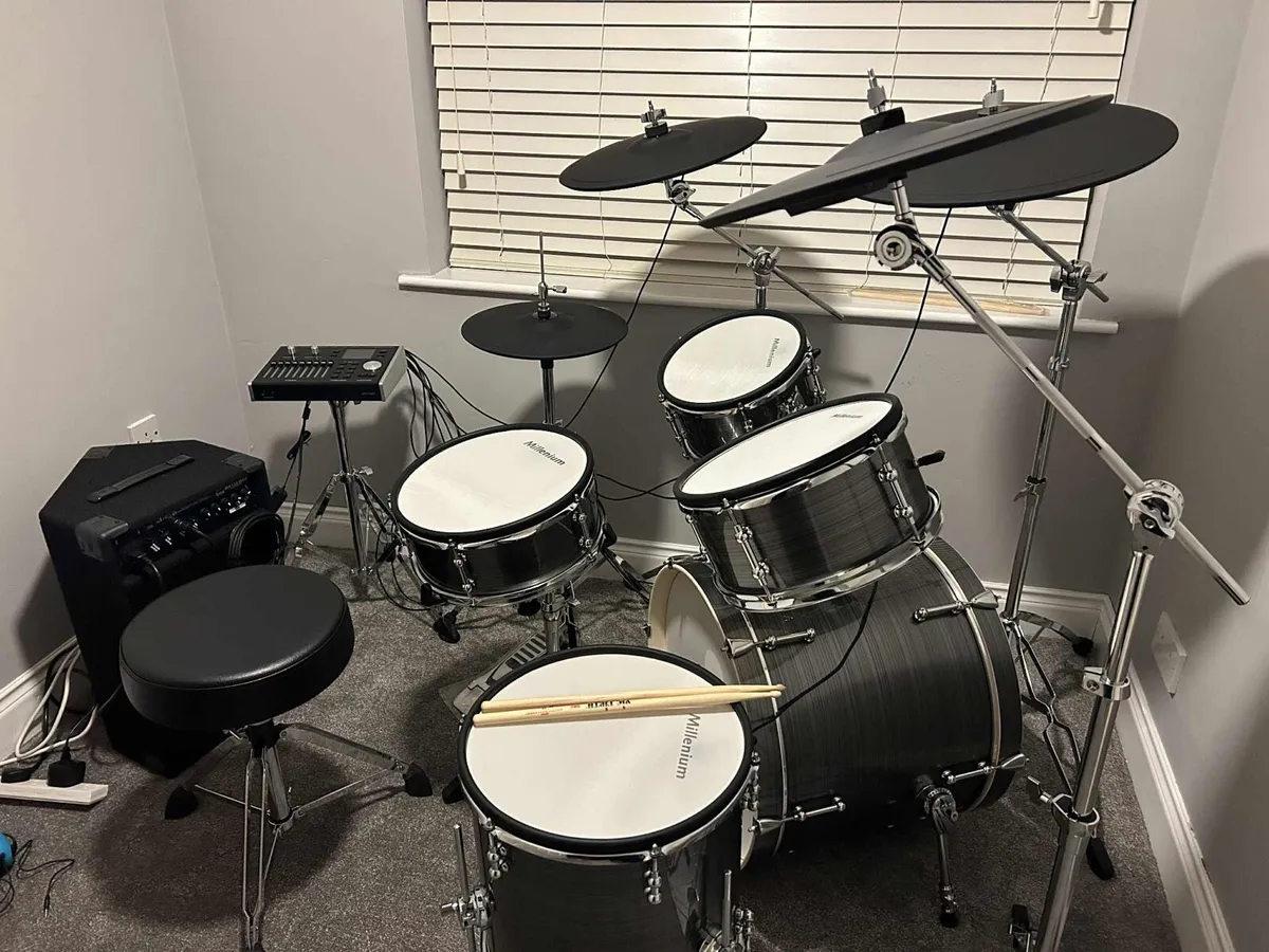 Electric drum kit - Image 2