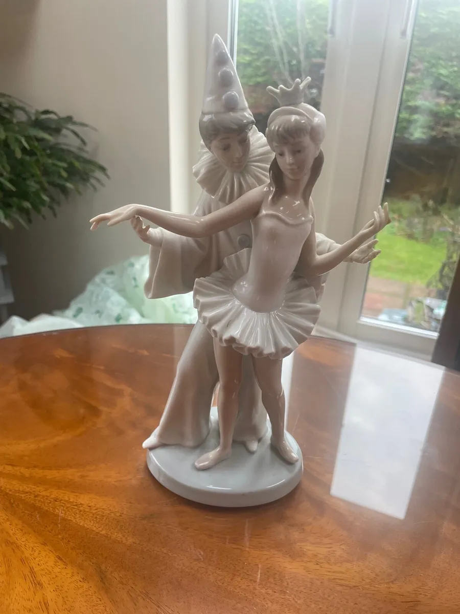 Lladro carnival couple ballerina and clown - Image 1