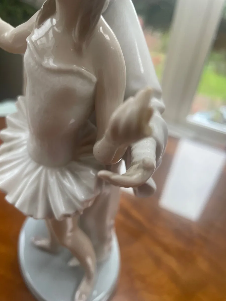 Lladro carnival couple ballerina and clown - Image 3