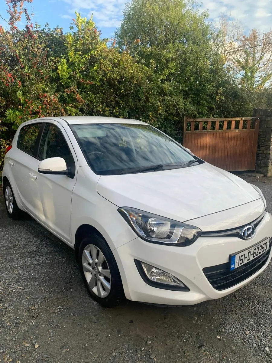 Hyundai i20 2015 - Image 2