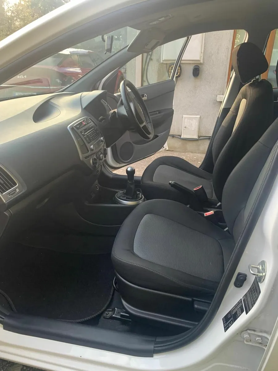 Hyundai i20 2015 - Image 3