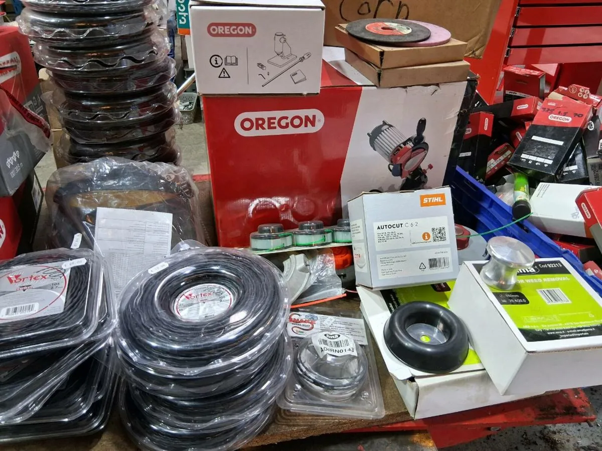 Chainsaw rolls,bars,sharpener accessories all new - Image 3