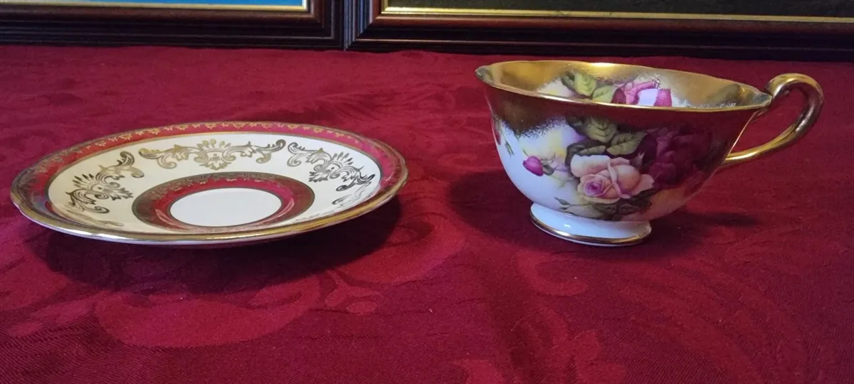 Royal Chelsea Golden Rose & Aynsley Cup&Saucer Mix - Image 4